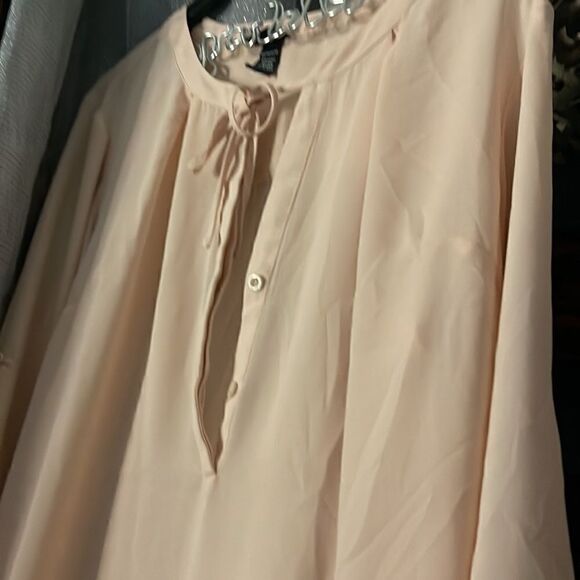 Torrid Light Peach Long Tunic  harper tie front top blouse short plus size - Picture 5 of 5